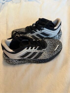 Men’s ADIDAS Alphatorsion Running Shoes Black White